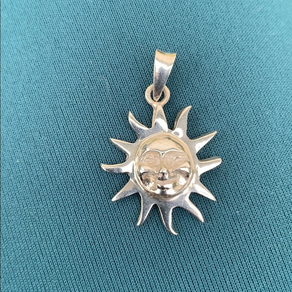 Sterling Silver Sun 🌞 Pendant - Picture 11 of 16
